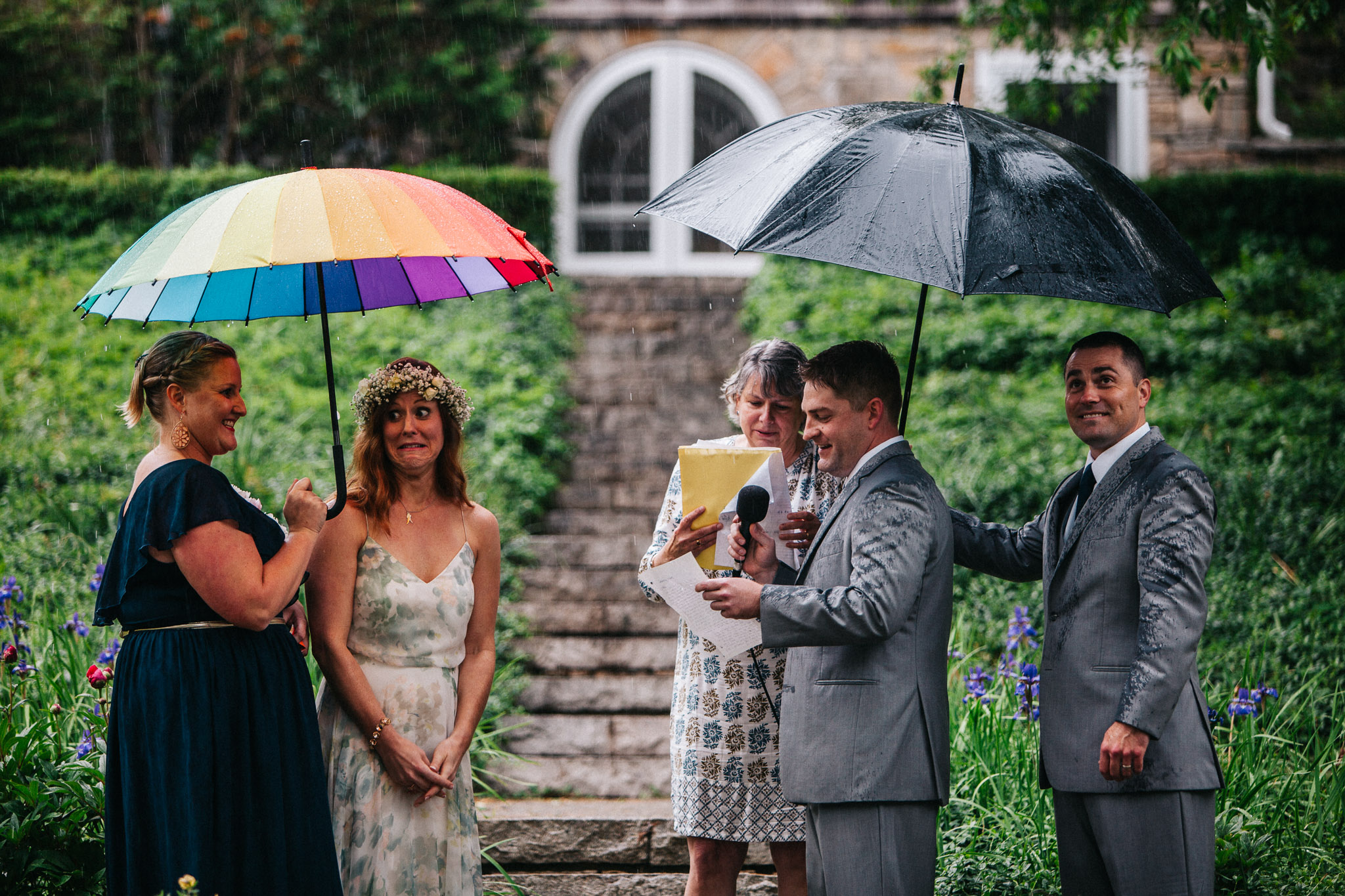 how to deal with rain on wedding day